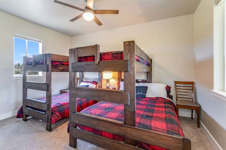 Perfect for the Kids to Share | Upper Level Perfect for the Kids to Share | Upper Level