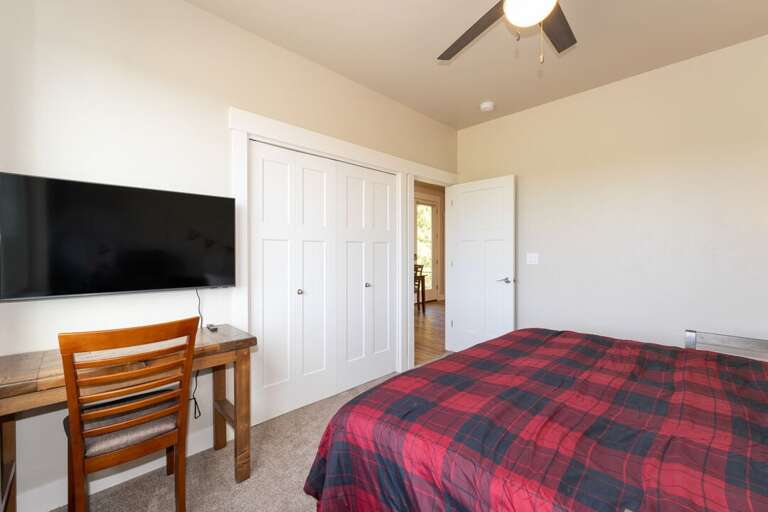 Trundle bed can be either Two Twins or One King | Upper Level Trundle bed can be either Two Twins or One King | Upper Level