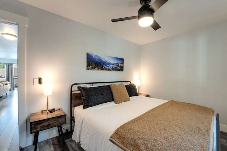 King-size Bed | Upper Level