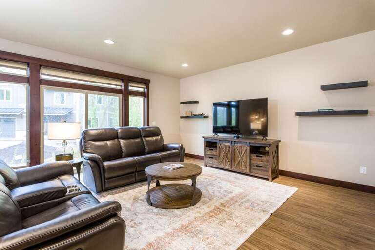 Stay in and relax | Lower Level