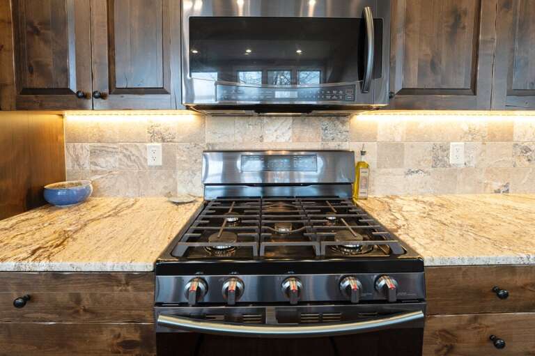 Cook on the Gas Stovetop | Upper Level