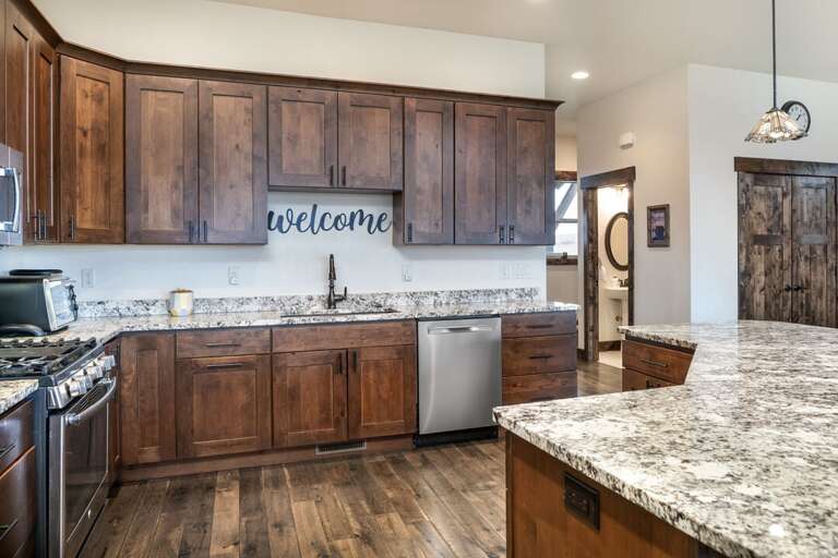 Gracious Counter Space | Main Level Gracious Counter Space | Main Level