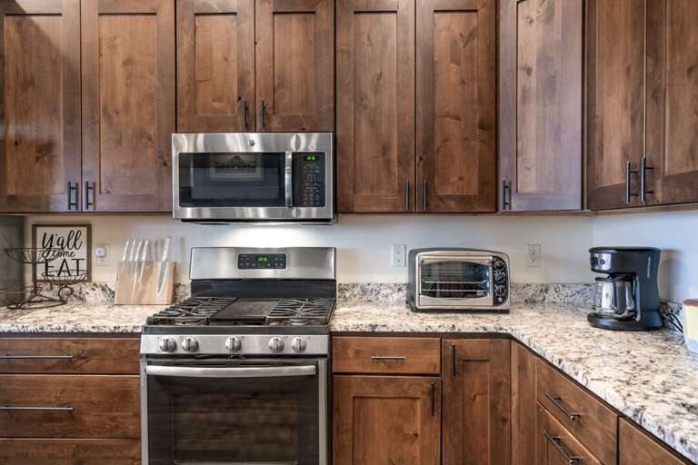 Lots of Cabinet Space | Main Level Lots of Cabinet Space | Main Level