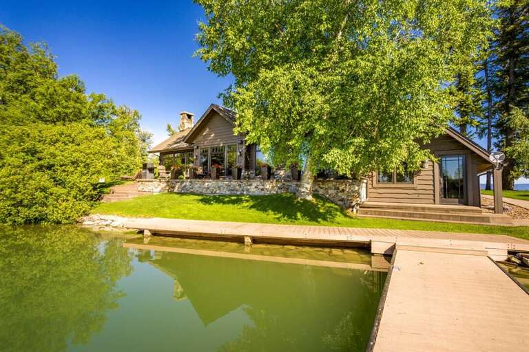 Park your boat | Exterior