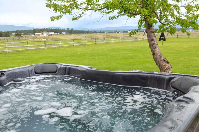Enjoy your own private hot tub all year round | Exterior Enjoy your own private hot tub all year round | Exterior