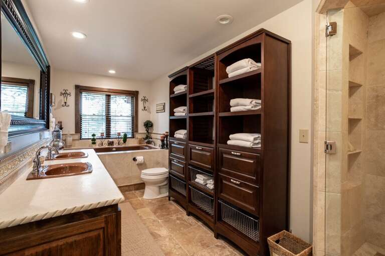 Lots of storage for your belongings | Main Level