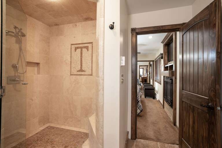 Take a luxurious shower | Main Level