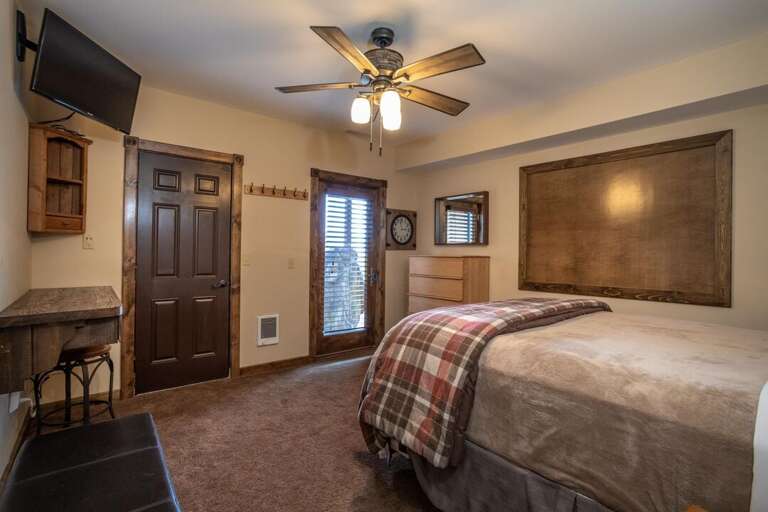 Sleep well | Queen Bed | Lower Level