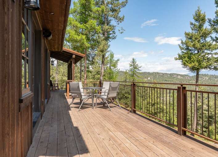 Enjoy a meal outside | Exterior