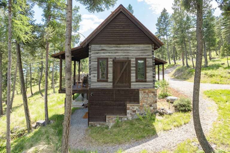 Path from the front of the home to the back of the home | Exterior