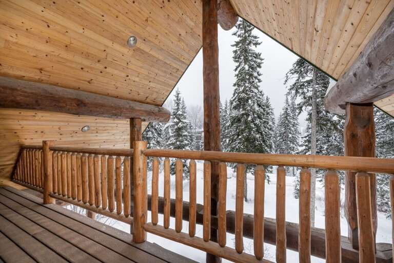 Enjoy the simple pleasures of mountain living | Exterior
