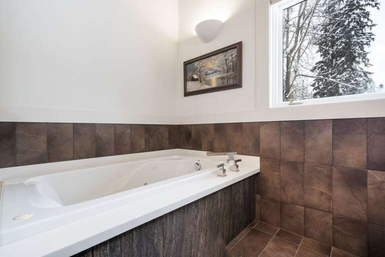 Unwind in Style | Upper Level