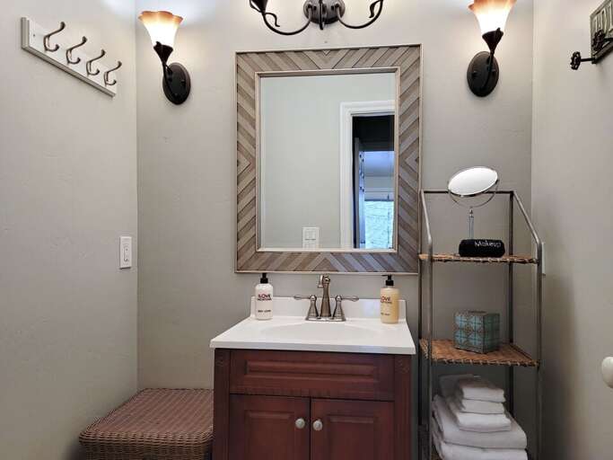 Main Level Full Shared Bath 1 | Main Level Main Level Full Shared Bath 1 | Main Level