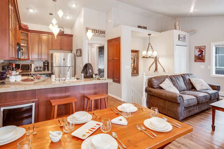 Spacious open floor plan | Main Level Spacious open floor plan | Main Level