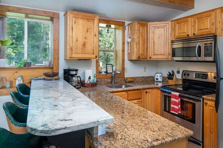 The breakfast bar is a great place to gather for a meal with your group | Lower Level