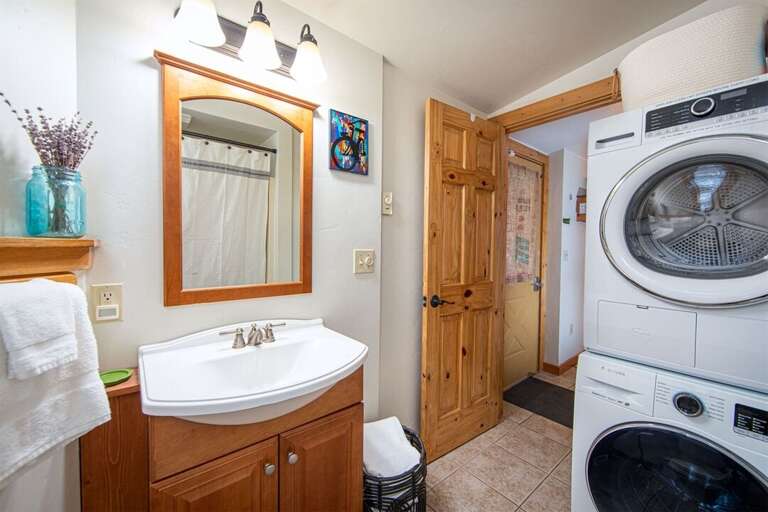 Enjoy the convenience of access to in-unit laundry | Lower Level