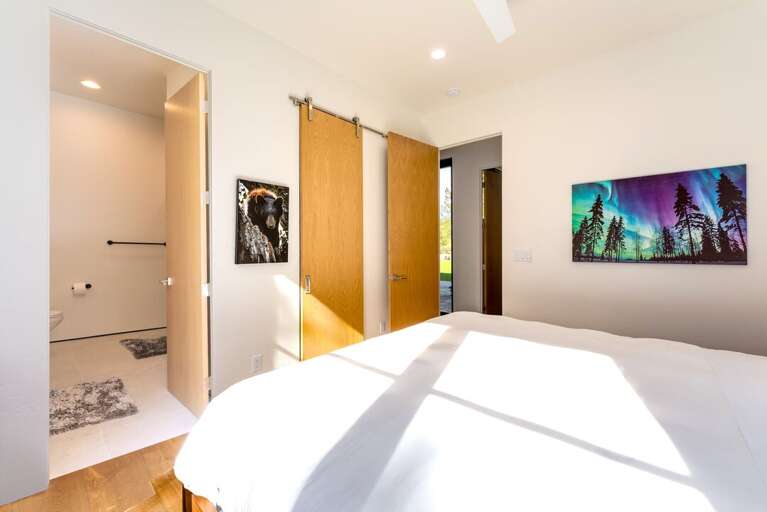 Bathroom with an En-suite | Main Level