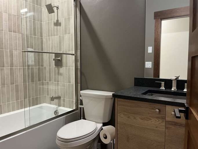 Shared Bathroom | Middle Level Shared Bathroom | Middle Level
