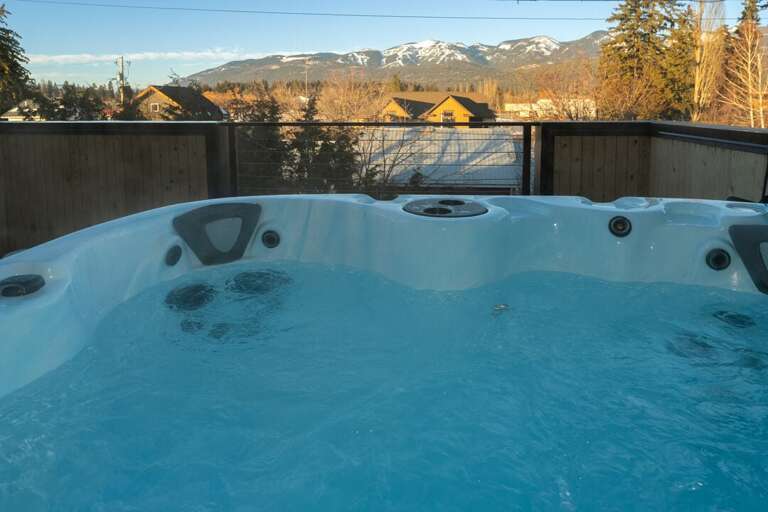 Bubbling Hot Tub With Scenic Mountain View
