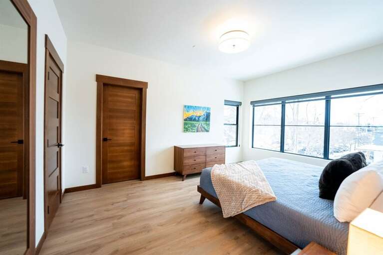 Enjoy the Views From the Bed | Middle Level