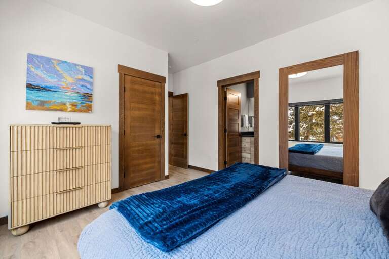 Enjoy the Views From the Bed | Middle Level Enjoy the Views From the Bed | Middle Level