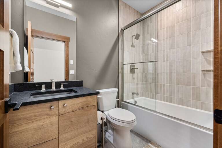 Shared Bathroom | Middle Level Shared Bathroom | Middle Level