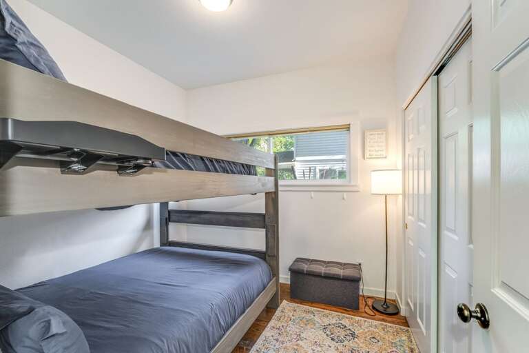 Perfect for the kids to share | Main Level