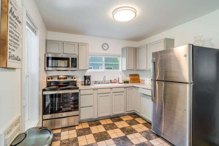 Perfect size kitchen | Main Level