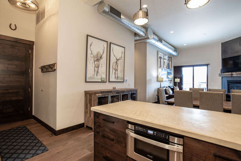 Cook with a view | Main Level