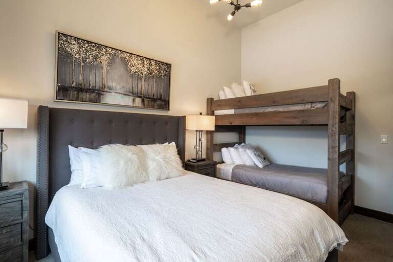 Kids love bunk beds | One Queen and One Twin Bunk Bed | Main Level