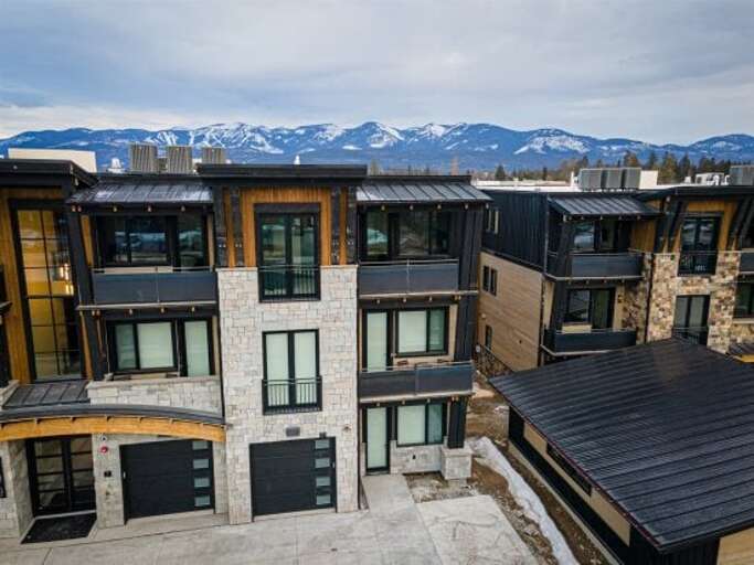 Featuring spectacular views of Big Mountain and the surrounding area, Eagle Lake Retreat is a beautiful setting for your mountain getaway | Exterior