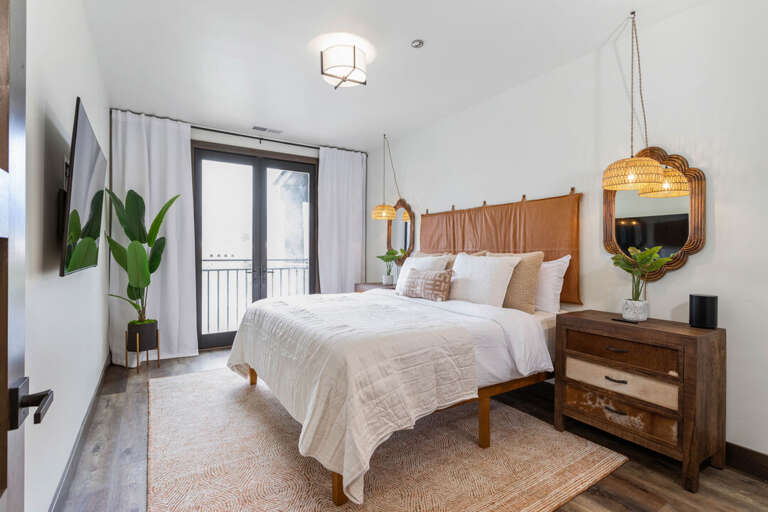 Bedroom 2, so light and cozy | King Bed