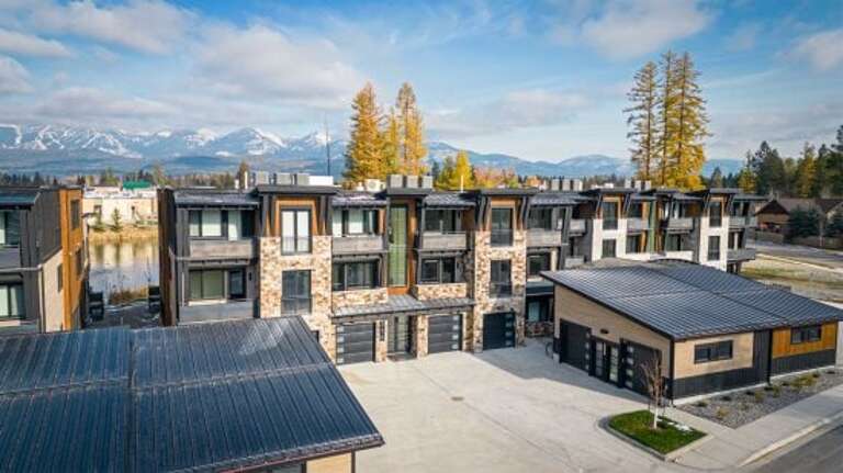 Eagle Lake Escape is located on floor 2 of the building | Exterior