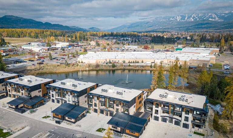 Situated just south of Big Mountain, Eagle Lake offers quick access to all of the areas amenities | Exterior