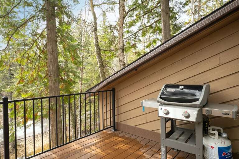 Balcony to Grill On | Main Level