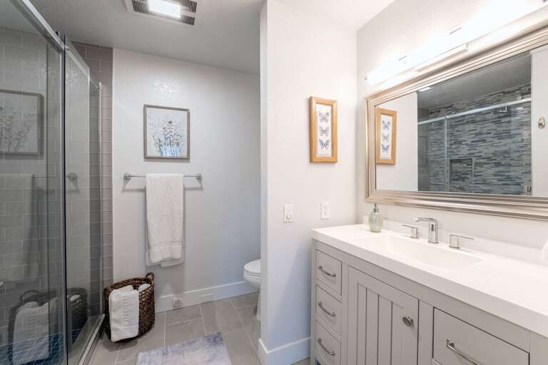 En Suite Bathroom | Upper Level