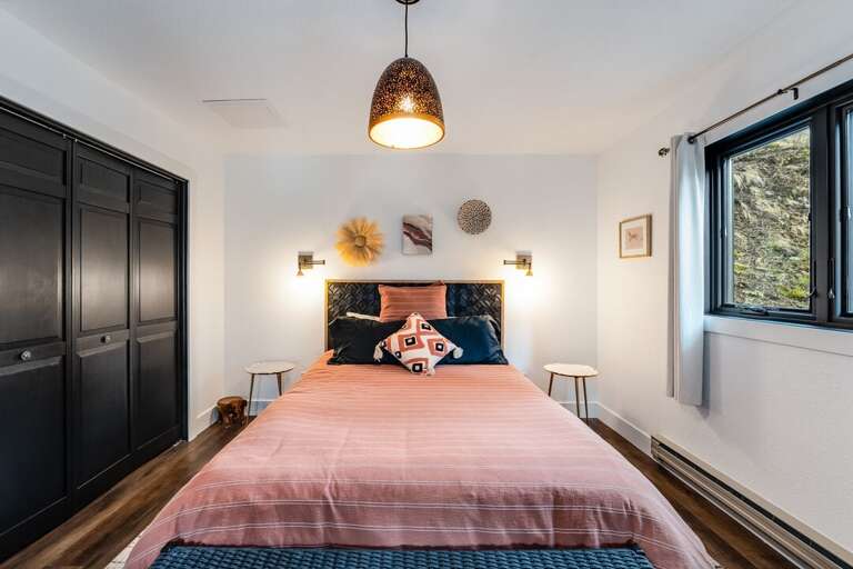 Queen-size Bed | Main Level