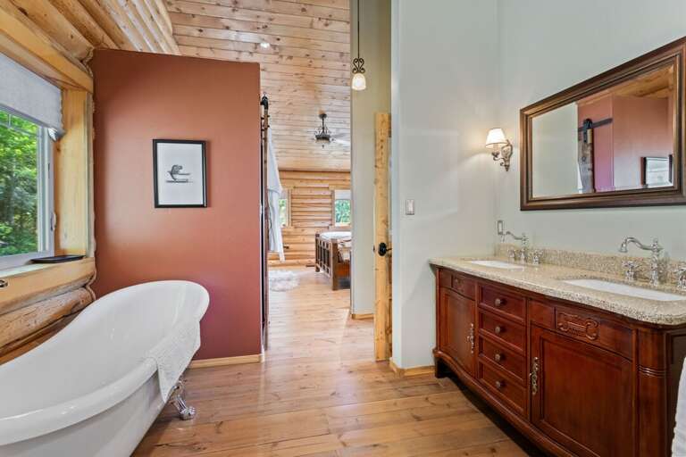 Great clawfoot tub, perfect for a hot evening soak