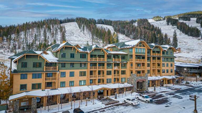 Situated in the Village of Whitefish Mountain Resort, the Morning Eagle building offers quick access to the award-winning slopes | Exterior