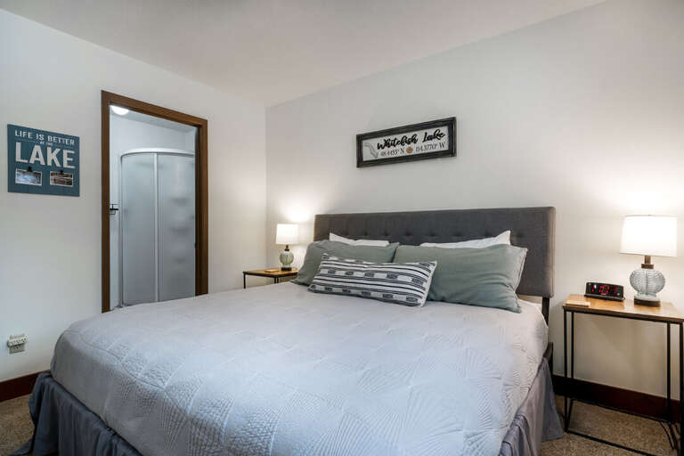 Primary Bedroom | King-sized Bed | Main Level