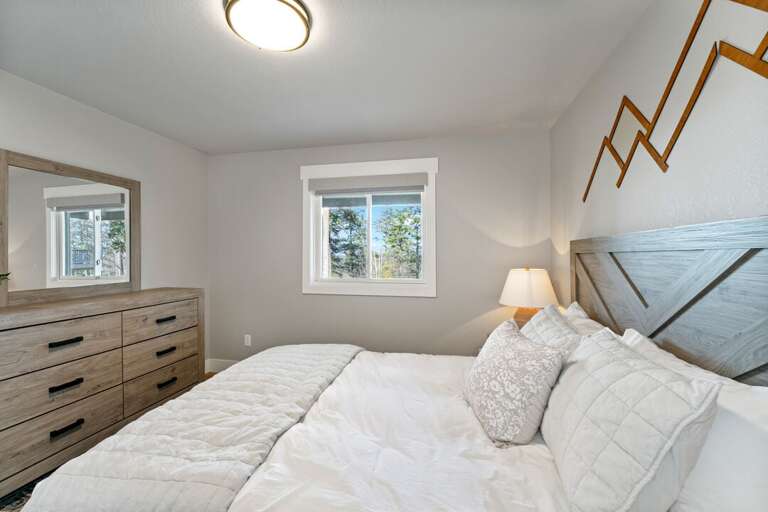 Serine Views from this Cozy Bed | Lower Level