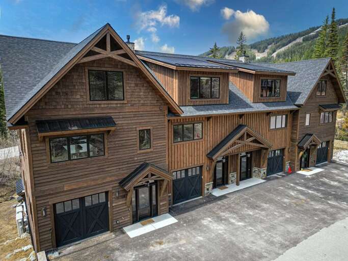 Northern Glades is a new construction townhome at Whitefish Mountain Resort | Exterior
