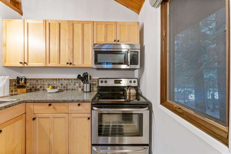 Fully Equipped Kitchen Space-Electric Stove | Main Level