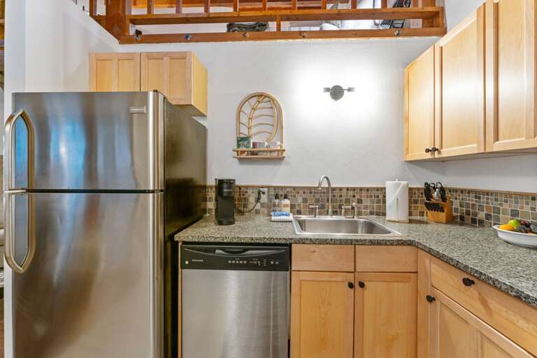 Stainless steel appliance | Main Level