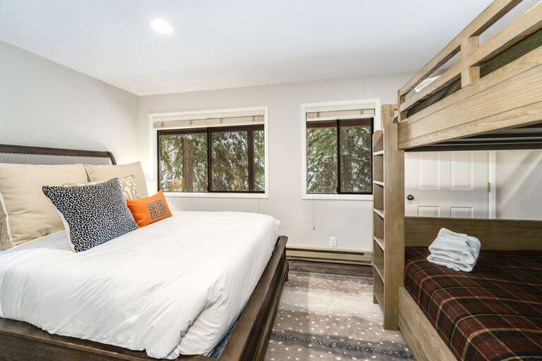 Bunk room with plenty of sleeping capacity | Lower Level Bunk room with plenty of sleeping capacity | Lower Level