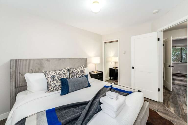 Relaxing main bedroom | Lower Level Relaxing main bedroom | Lower Level