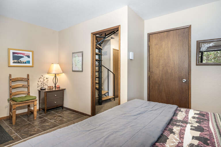 Enjoy this tranquil retreat | Interior