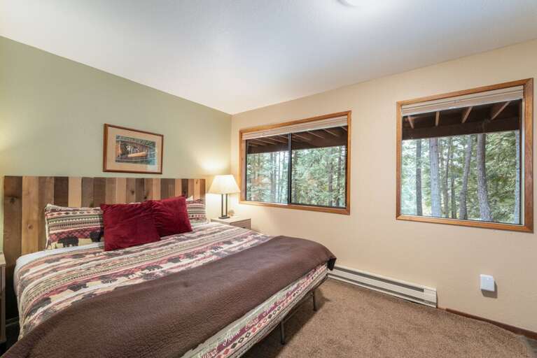 Kind bed. | Lower Level