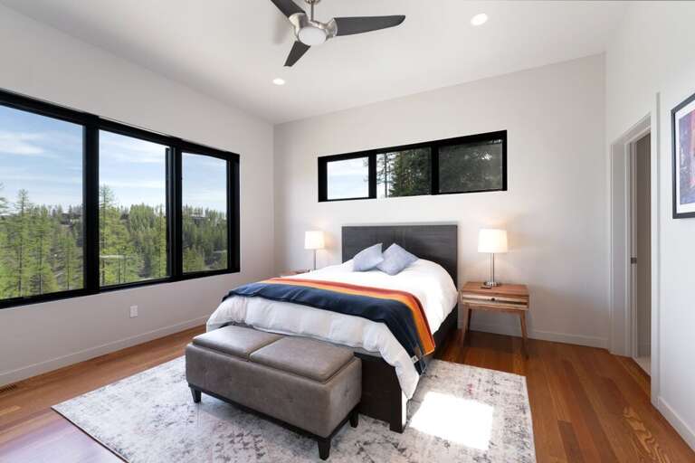 Primary Bedroom | King-size Bed | Main Level