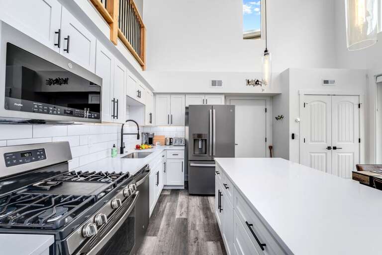 Seamless Style | Main Level